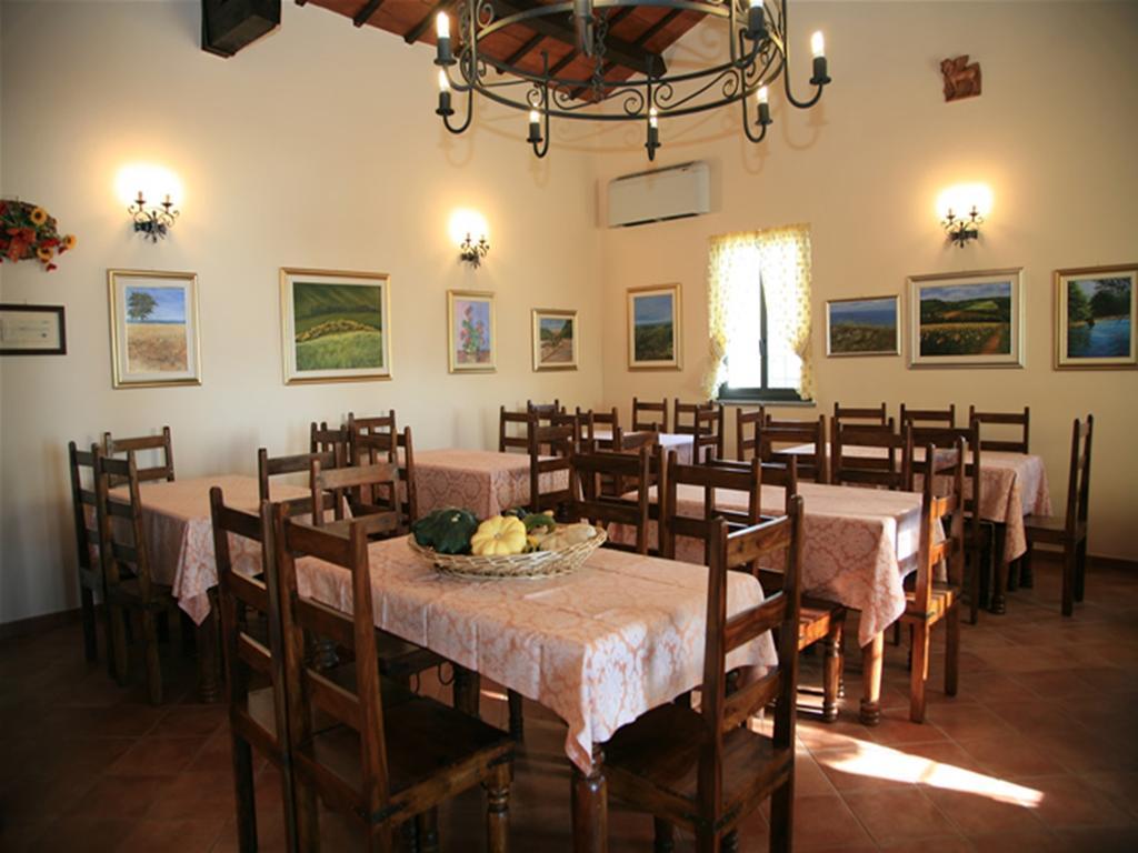 Agriturismo Toscanella Montebello Exterior photo